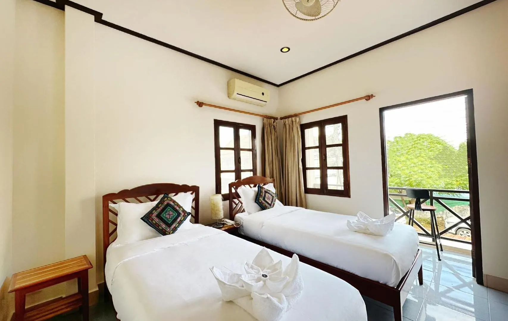 Anlan Hotel 루앙프라방 3*,